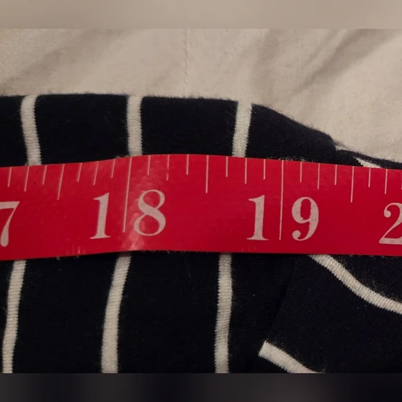 GAP Maternity Top for Year Round by Gap Body; Size XL; Navy with White Stripes - Picture 8 of 16